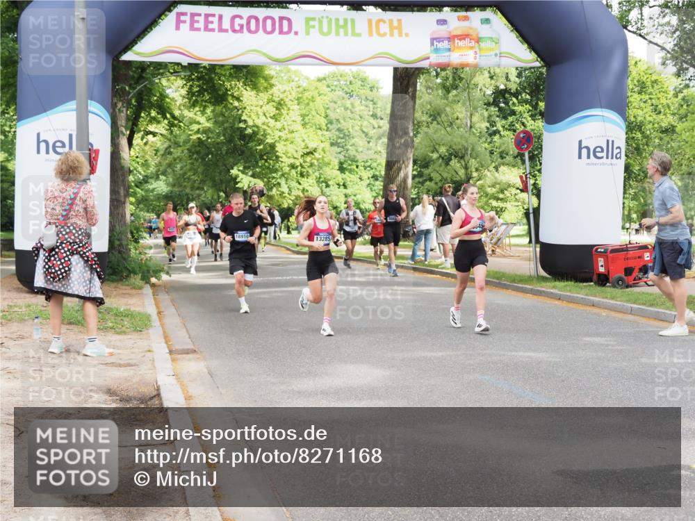 29.06.2025 - hella hamburg halbmarathon MichiJ http://msf.ph/oto/8271168 29.06.2025 10:55:51 Zwischen KM18-KM19 5166, 8256, 8563, 11582, 16687, 18189, 18910 meine-sportfotos.de