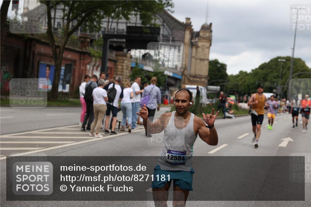 29.06.2025 - hella hamburg halbmarathon Yannick Fuchs http://msf.ph/oto/8271181 29.06.2025 10:49:07 20KM 1120, 1143, 1506, 2029, 2119, 2252, 2448, 2955, 3256, 3652, 4029, 4616, 4868, 4897, 4903, 5021, 6355, 6891, 6938, 8487, 8618, 10044, 10188, 11568, 11799, 12248, 12483, 12526, 12544, 12584, 13267, 14750, 14834, 14845, 14909, 15854, 15868, 15896, 16108, 16110, 16327, 16334, 17603, 17842, 18031, 18190, 18380 meine-sportfotos.de