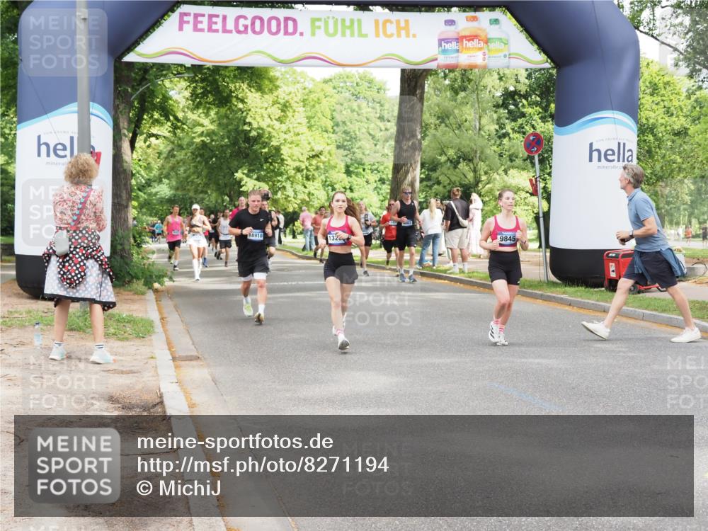 29.06.2025 - hella hamburg halbmarathon MichiJ http://msf.ph/oto/8271194 29.06.2025 10:55:51 Zwischen KM18-KM19 5166, 8256, 8563, 11582, 16687, 18189, 18910 meine-sportfotos.de