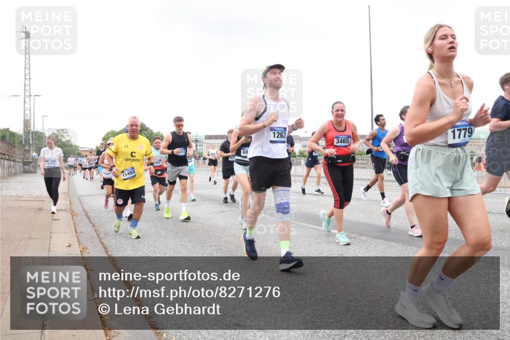 29.06.2025 - hella hamburg halbmarathon Lena Gebhardt http://msf.ph/oto/8271276 29.06.2025 10:54:22 Lombardsbrücke 15791, 987, 11493, 117, 1417, 69, 1263, 3465, 1779, 1017, 1263, 1744, 1762, 1779, 1789, 1822, 1949, 2244, 2372, 2532, 2586, 2600, 2761, 2854, 3079, 3187, 3188, 3249, 3364, 3465, 3467, 3557, 3761, 3795, 3857, 4323, 4685, 4720, 4838, 4971, 5157, 5185, 5216, 5309, 5514, 5804, 5817, 5898, 5933, 5964, 5993, 6023, 6192, 6279, 6468, 6583, 6987, 6988, 7498, 7670, 7874, 7946, 7986, 8801, 8803, 8867, 8924, 9130, 9138, 9203, 9503, 10207, 11354, 11390, 11567, 11569, 11785, 12930 meine-sportfotos.de