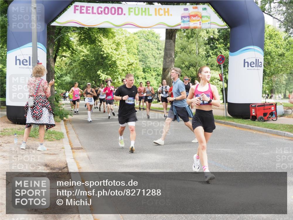 29.06.2025 - hella hamburg halbmarathon MichiJ http://msf.ph/oto/8271288 29.06.2025 10:55:52 Zwischen KM18-KM19 5166, 8256, 8563, 9845, 11582, 13285, 16687, 18189, 18910 meine-sportfotos.de