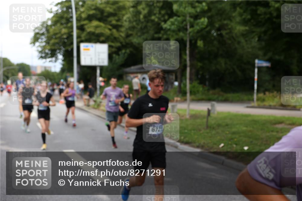 29.06.2025 - hella hamburg halbmarathon Yannick Fuchs http://msf.ph/oto/8271291 29.06.2025 10:37:00 20KM 1209, 1312, 1700, 2233, 3523, 4235, 4823, 5436, 6721, 6770, 7035, 7448, 7693, 7734, 7765, 7865, 9833, 10216, 10469, 11907, 12098, 13446, 13483, 13709, 13725, 14811, 14813, 15095, 15175, 15270, 15297, 15301, 16295, 16333, 16507, 16626, 16660, 16677, 17000, 17016, 17177, 17363, 17864, 18330, 18559, 18632, 18680, 18920 meine-sportfotos.de