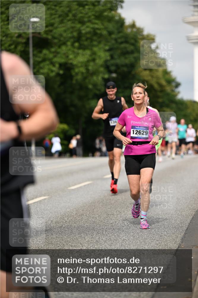 29.06.2025 - hella hamburg halbmarathon Dr. Thomas Lammeyer http://msf.ph/oto/8271297 29.06.2025 10:15:10 Kennedybrücke 1531, 1866, 4287, 5379, 5440, 8171, 8807, 8810, 9169, 10196, 10372, 11149, 11321 meine-sportfotos.de