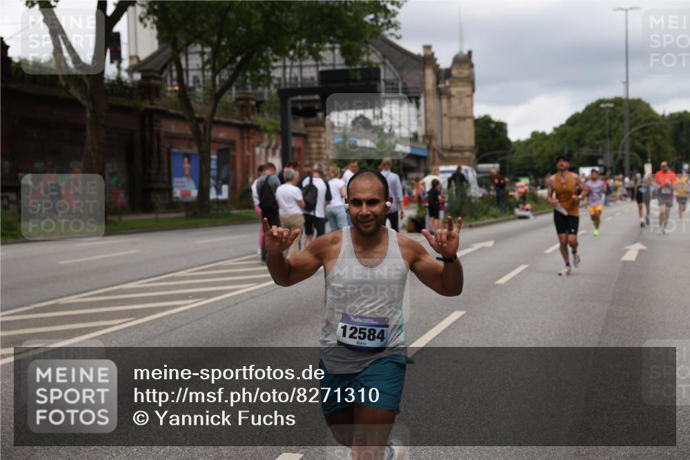 29.06.2025 - hella hamburg halbmarathon Yannick Fuchs http://msf.ph/oto/8271310 29.06.2025 10:49:07 20KM 1120, 1143, 1506, 2029, 2119, 2252, 2448, 2955, 3256, 3652, 4029, 4616, 4868, 4897, 4903, 5021, 6355, 6891, 6938, 8487, 8618, 10044, 10188, 11568, 11799, 12248, 12483, 12526, 12544, 12584, 13267, 14750, 14834, 14845, 14909, 15854, 15868, 15896, 16108, 16110, 16327, 16334, 17603, 17842, 18031, 18190, 18380 meine-sportfotos.de