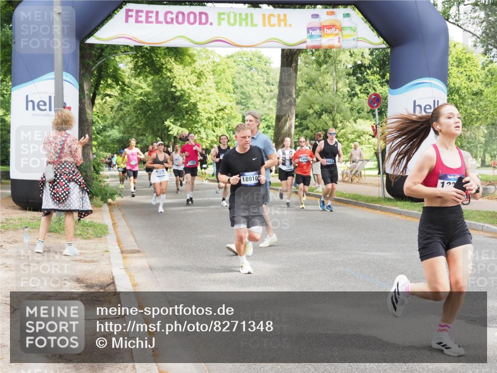 29.06.2025 - hella hamburg halbmarathon MichiJ http://msf.ph/oto/8271348 29.06.2025 10:55:53 Zwischen KM18-KM19 4663, 5166, 7802, 8256, 8563, 9845, 11582, 11611, 13285, 14270, 16687, 18189, 18910 meine-sportfotos.de