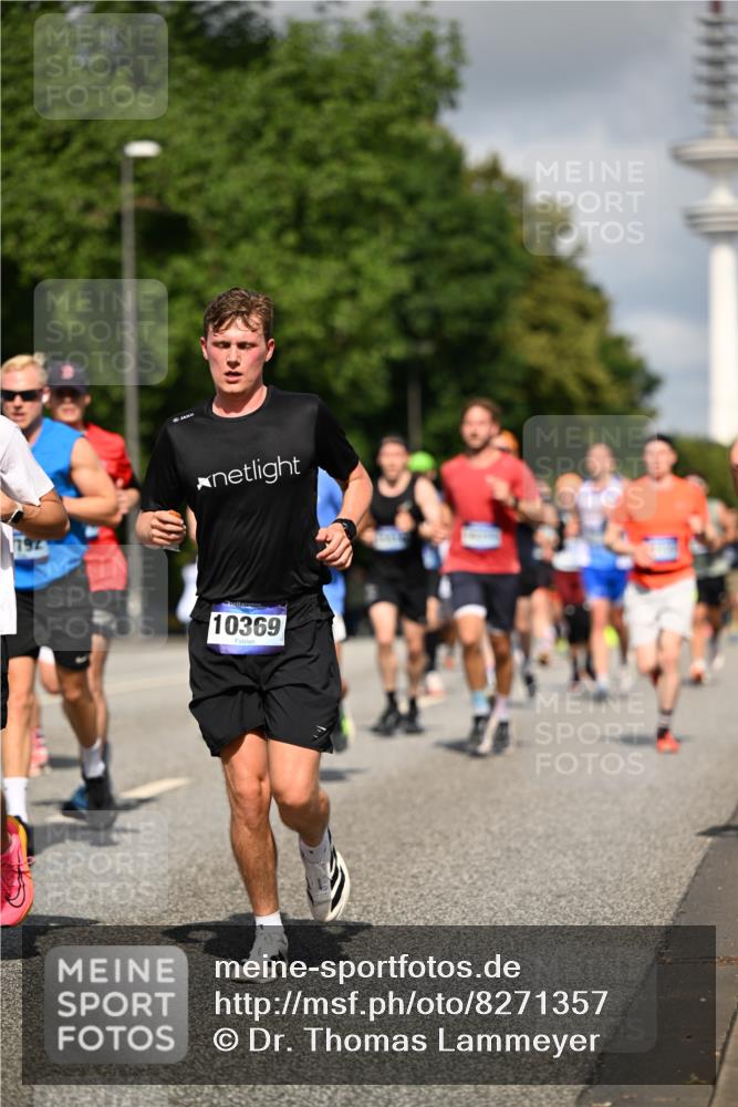 29.06.2025 - hella hamburg halbmarathon Dr. Thomas Lammeyer http://msf.ph/oto/8271357 29.06.2025 09:52:45 Kennedybrücke 1600, 1603, 2044, 2707, 2745, 2797, 2849, 2980, 3014, 3116, 4766, 5050, 5124, 5648, 6037, 6047, 6771, 7035, 7109, 7981, 8358, 9640, 9686, 10369, 11177, 11423 meine-sportfotos.de