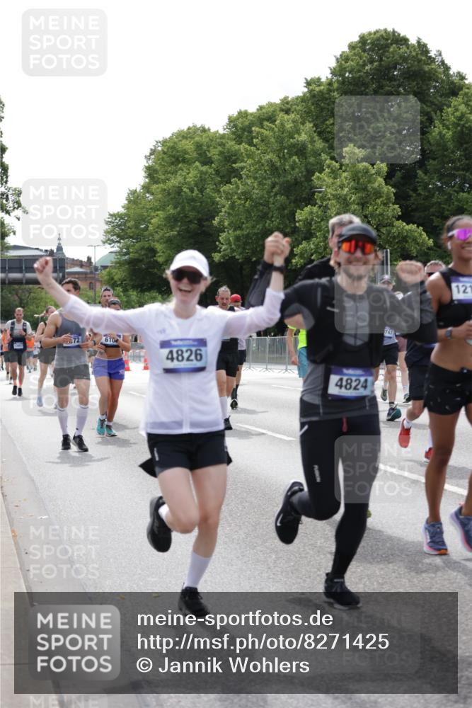 29.06.2025 - hella hamburg halbmarathon Jannik Wohlers http://msf.ph/oto/8271425 29.06.2025 10:33:53 Lombardsbrücke 1672, 2265, 2412, 2464, 2496, 2510, 2511, 2801, 2933, 3145, 3829, 3848, 4824, 4826, 5609, 6105, 6571, 6574, 7324, 7329, 8349, 8965, 9379, 10360, 10564, 11432, 11668, 11872, 12165, 12896, 13437, 13747, 13957, 14047, 14058, 14854, 14855, 14918, 14919, 15793, 15983, 16115, 16578, 16919, 17105, 17230, 17650, 17789, 18044, 18941 meine-sportfotos.de