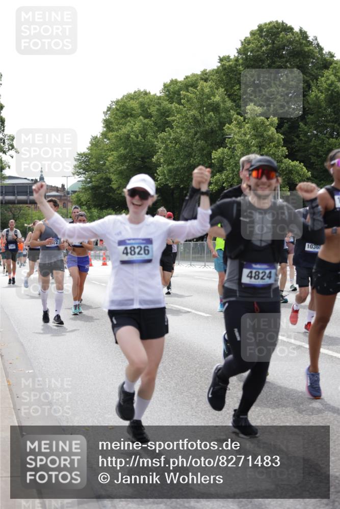 29.06.2025 - hella hamburg halbmarathon Jannik Wohlers http://msf.ph/oto/8271483 29.06.2025 10:33:53 Lombardsbrücke 1672, 2265, 2412, 2464, 2496, 2510, 2511, 2801, 2933, 3145, 3829, 3848, 4824, 4826, 5609, 6105, 6571, 6574, 7324, 7329, 8349, 8965, 9379, 10360, 10564, 11432, 11668, 11872, 12165, 12896, 13437, 13747, 13957, 14047, 14058, 14854, 14855, 14918, 14919, 15793, 15983, 16115, 16578, 16919, 17105, 17230, 17650, 17789, 18044, 18941 meine-sportfotos.de