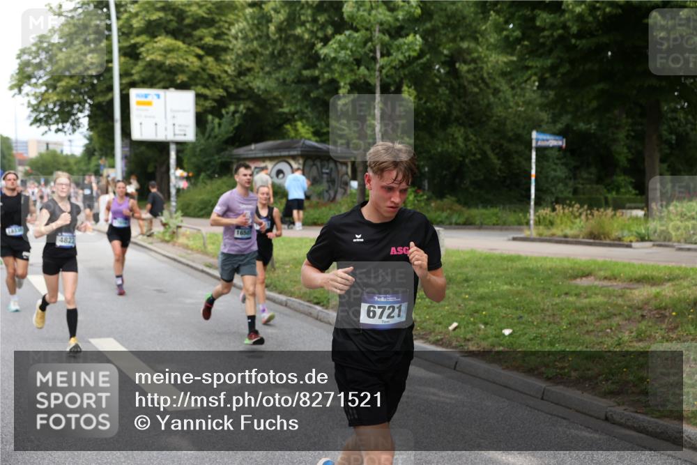 29.06.2025 - hella hamburg halbmarathon Yannick Fuchs http://msf.ph/oto/8271521 29.06.2025 10:37:01 20KM 1209, 1312, 1700, 2233, 3523, 4235, 4823, 5436, 6721, 6770, 7035, 7448, 7693, 7734, 7765, 7865, 9833, 10216, 10469, 11907, 12098, 13446, 13709, 13725, 14811, 14813, 15095, 15175, 15270, 15297, 15301, 15535, 16295, 16333, 16507, 16626, 16660, 16677, 17000, 17016, 17177, 17363, 17864, 18330, 18559, 18632, 18680, 18920 meine-sportfotos.de