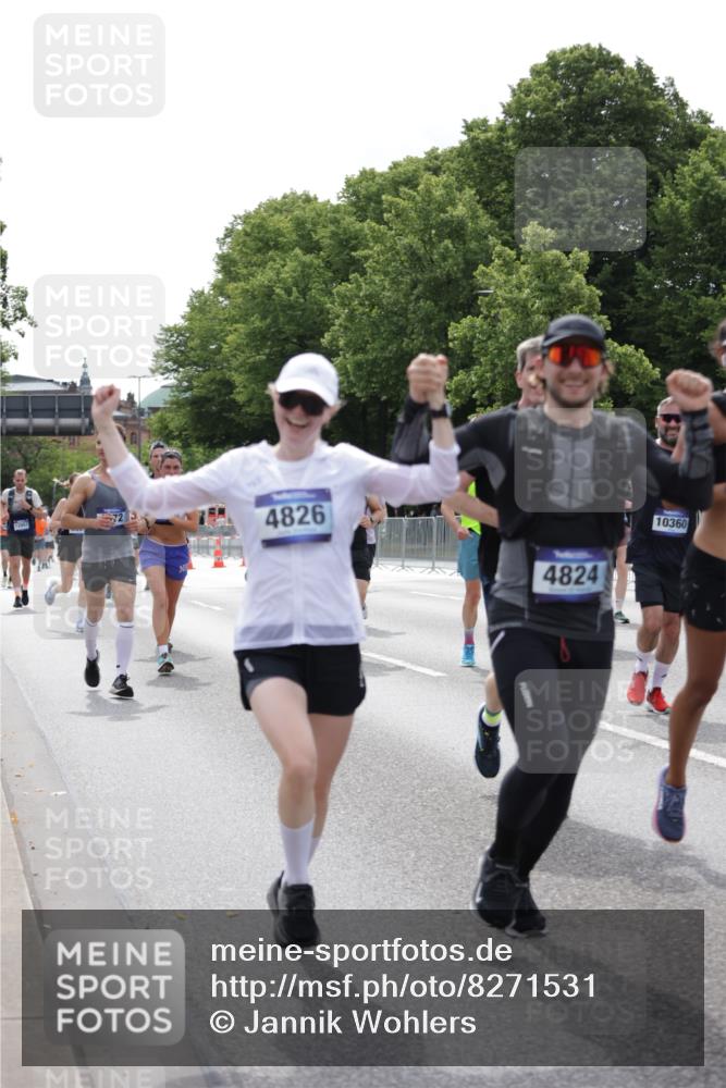 29.06.2025 - hella hamburg halbmarathon Jannik Wohlers http://msf.ph/oto/8271531 29.06.2025 10:33:54 Lombardsbrücke 1672, 2412, 2464, 2510, 2511, 2801, 2933, 3145, 3848, 4540, 4824, 4826, 5609, 6105, 6571, 6574, 7324, 7329, 8349, 8965, 9379, 10360, 10564, 11668, 11872, 12165, 12896, 13437, 13747, 13957, 14047, 14854, 14855, 14918, 14919, 15793, 15983, 16115, 16578, 16919, 17105, 17230, 17650, 17789, 18044, 18158, 18941 meine-sportfotos.de