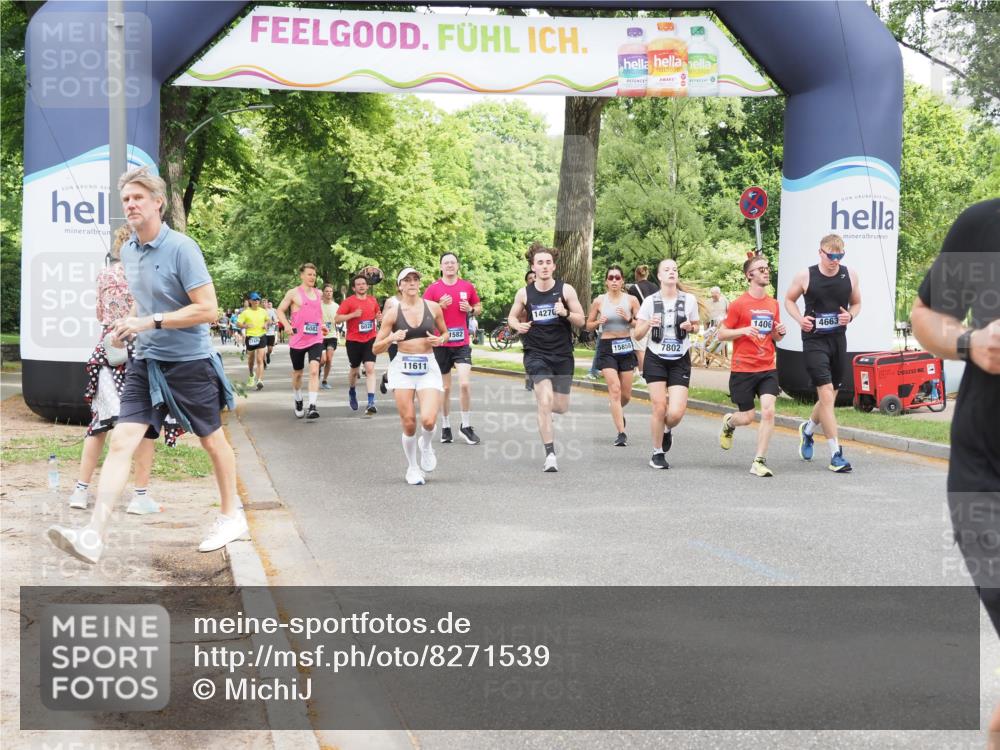 29.06.2025 - hella hamburg halbmarathon MichiJ http://msf.ph/oto/8271539 29.06.2025 10:55:54 Zwischen KM18-KM19 1406, 4663, 5166, 7802, 8256, 9845, 11582, 11611, 13285, 14270, 15858, 16687, 18189, 18910 meine-sportfotos.de