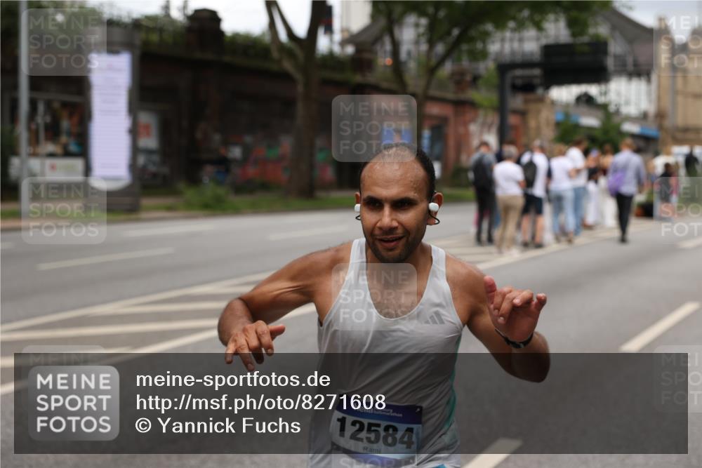 29.06.2025 - hella hamburg halbmarathon Yannick Fuchs http://msf.ph/oto/8271608 29.06.2025 10:49:08 20KM 1120, 1143, 1506, 2029, 2119, 2252, 2448, 2955, 3256, 3652, 4029, 4616, 4868, 4897, 4903, 5021, 6355, 6891, 6938, 8487, 8618, 10044, 10188, 11568, 12248, 12483, 12526, 12544, 12584, 13267, 14750, 14834, 14845, 14909, 15854, 15868, 15896, 16108, 16110, 16327, 16334, 16609, 17603, 17842, 18031, 18190, 18380 meine-sportfotos.de
