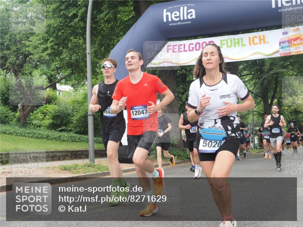 29.06.2025 - hella hamburg halbmarathon KatJ http://msf.ph/oto/8271629 29.06.2025 10:39:50 Zwischen KM18-KM19 1257, 1657, 2814, 5008, 5020, 5093, 6198, 7383, 7475 meine-sportfotos.de
