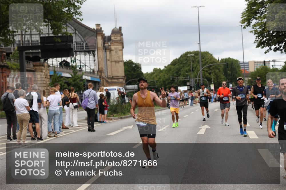 29.06.2025 - hella hamburg halbmarathon Yannick Fuchs http://msf.ph/oto/8271666 29.06.2025 10:49:09 20KM 1120, 1143, 2029, 2119, 2252, 2448, 2955, 3037, 3256, 3652, 4249, 4616, 4868, 4897, 4903, 5021, 6355, 6891, 6938, 7221, 8618, 10044, 10188, 11231, 11568, 12248, 12483, 12526, 12544, 12584, 13267, 14750, 14834, 14845, 14909, 15854, 15868, 15896, 16108, 16110, 16327, 16334, 16609, 17603, 17842, 18031, 18190, 18380, 19047 meine-sportfotos.de