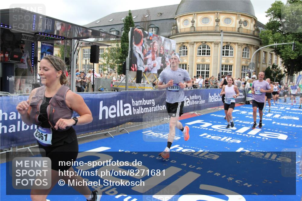 29.06.2025 - hella hamburg halbmarathon Michael Strokosch http://msf.ph/oto/8271681 29.06.2025 10:53:20 Ziel 1683, 2074, 2354, 4065, 7312, 7383, 8273, 8361, 9142, 11844, 12490, 12875, 15179, 15681, 16929, 18901 meine-sportfotos.de