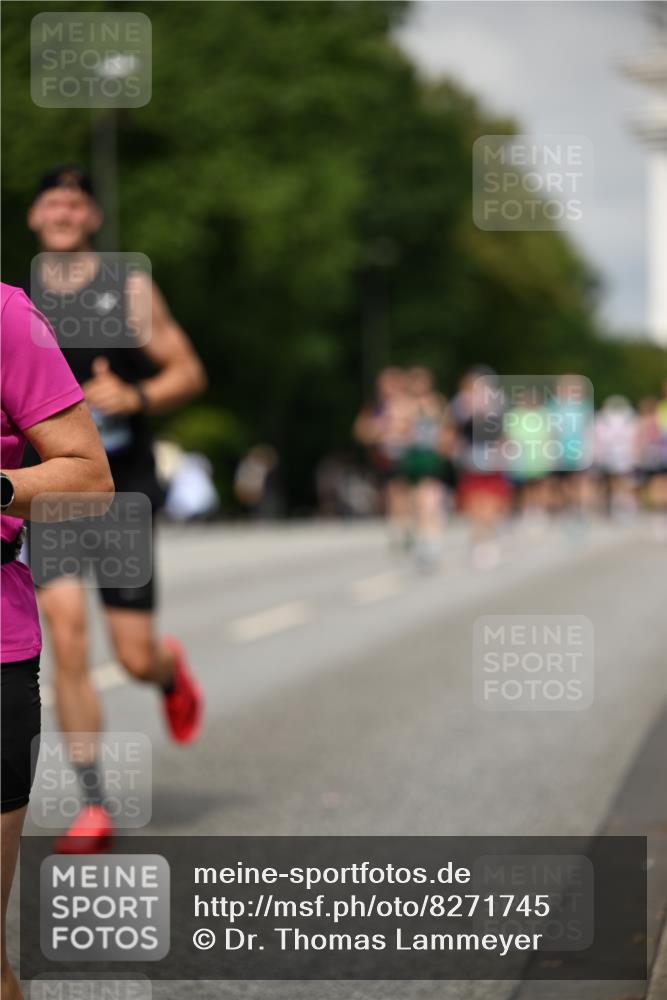 29.06.2025 - hella hamburg halbmarathon Dr. Thomas Lammeyer http://msf.ph/oto/8271745 29.06.2025 10:15:13 Kennedybrücke 1531, 1866, 1992, 4287, 5379, 5440, 5990, 5991, 8171, 8807, 8810, 9169, 9191, 10196, 10372, 11321 meine-sportfotos.de