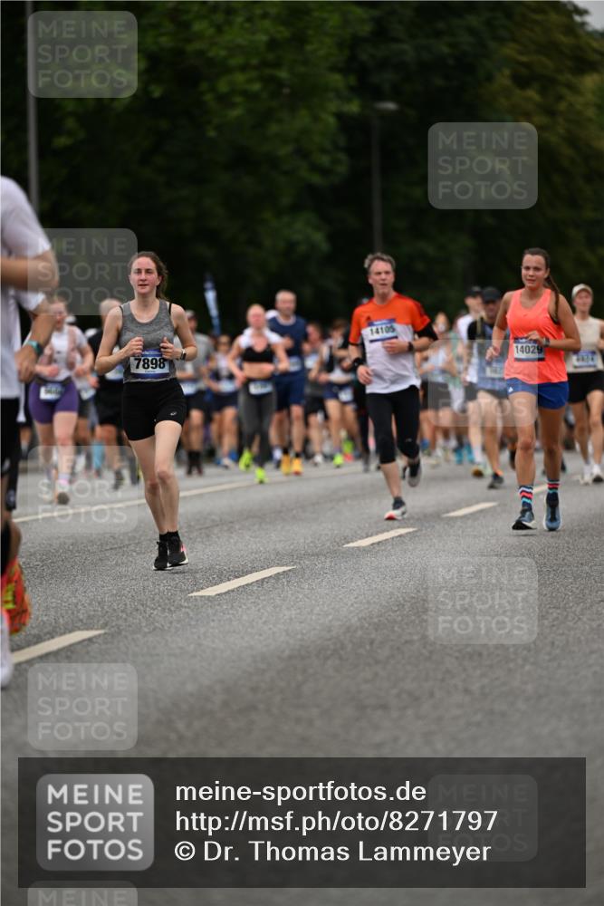 29.06.2025 - hella hamburg halbmarathon Dr. Thomas Lammeyer http://msf.ph/oto/8271797 29.06.2025 10:36:03 Kennedybrücke 1235, 1292, 2672, 3358, 3752, 4314, 4924, 5496, 5601, 5658, 5743, 6344, 7295, 7334, 7344, 7570, 7695, 7816, 7898, 8304, 8538, 8757, 9478, 9604, 9882, 10248, 10421, 10653, 11168 meine-sportfotos.de