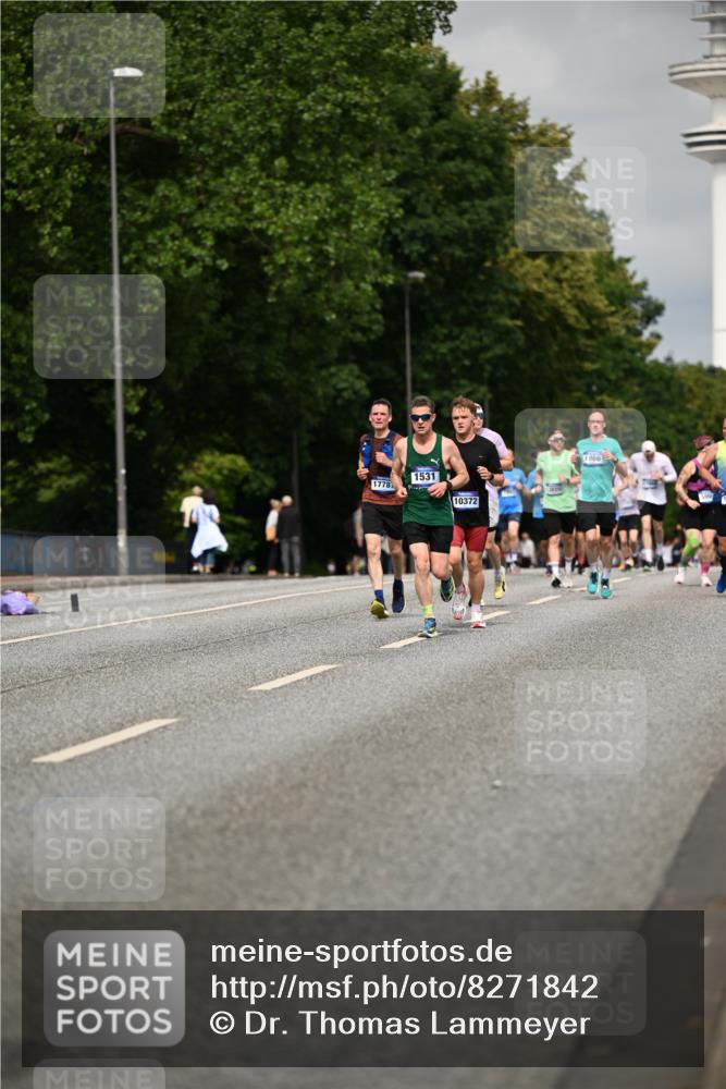 29.06.2025 - hella hamburg halbmarathon Dr. Thomas Lammeyer http://msf.ph/oto/8271842 29.06.2025 10:15:14 Kennedybrücke 1166, 1531, 1866, 1992, 4227, 4287, 5379, 5440, 5990, 5991, 8171, 8807, 8810, 9169, 9191, 10372, 11321 meine-sportfotos.de