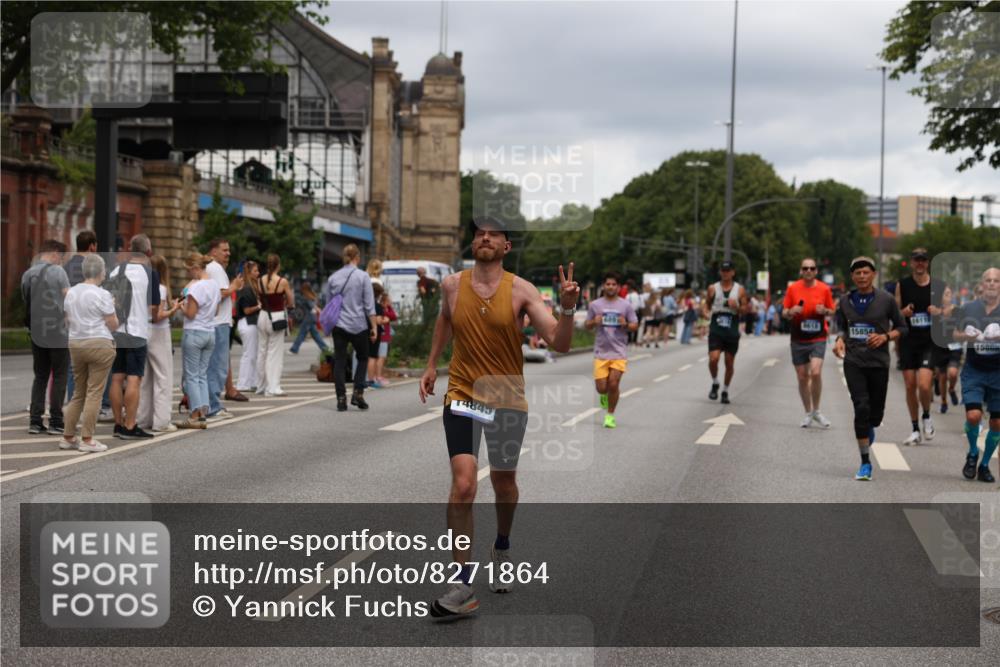 29.06.2025 - hella hamburg halbmarathon Yannick Fuchs http://msf.ph/oto/8271864 29.06.2025 10:49:09 20KM 1120, 1143, 2029, 2119, 2252, 2448, 2955, 3037, 3256, 3652, 4249, 4616, 4868, 4897, 4903, 5021, 6355, 6891, 6938, 7221, 8618, 10044, 10188, 11231, 11568, 12248, 12483, 12526, 12544, 12584, 13267, 14750, 14834, 14845, 14909, 15854, 15868, 15896, 16108, 16110, 16327, 16334, 16609, 17603, 17842, 18031, 18190, 18380, 19047 meine-sportfotos.de