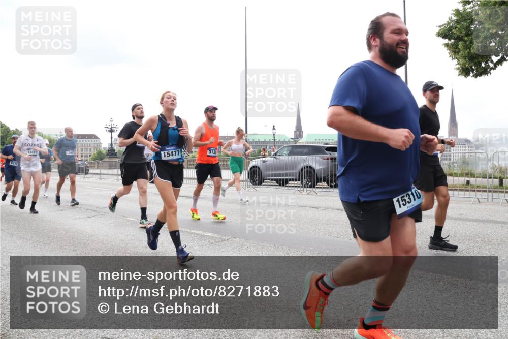 29.06.2025 - hella hamburg halbmarathon Lena Gebhardt http://msf.ph/oto/8271883 29.06.2025 10:34:52 Lombardsbrücke 6310, 13471, 13473, 15477, 3130, 15310, 1025, 1284, 1497, 1849, 2023, 2355, 2412, 3130, 3409, 3420, 4540, 4564, 4884, 5453, 6034, 6171, 6310, 6329, 6335, 6379, 6397, 6571, 6803, 6843, 7020, 7299, 7386, 7644, 7733, 8369, 8705, 8793, 9122, 9164, 9248, 9379, 9448, 9514, 10335, 10358, 10464, 10606, 10674, 11122, 11245, 11646, 11872, 12019, 12164, 12236, 12382, 12764, 13957, 15477, 16238, 16311, 16390, 16682, 16919, 17230, 18158, 18941 meine-sportfotos.de
