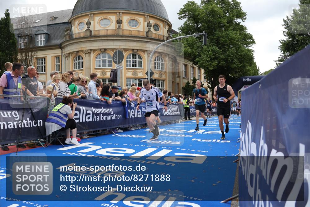 29.06.2025 - hella hamburg halbmarathon Strokosch-Dieckow http://msf.ph/oto/8271888 29.06.2025 10:46:54 Ziel 1139, 1689, 4091, 4377, 10122, 13728, 13940, 14385, 14415, 14449, 14594, 14783, 15825, 16081, 17172, 17492, 17669, 17892, 17979, 19105 meine-sportfotos.de