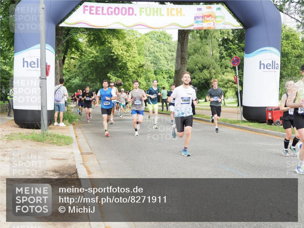 29.06.2025 - hella hamburg halbmarathon MichiJ http://msf.ph/oto/8271911 29.06.2025 10:31:20 Zwischen KM18-KM19 2653, 4229, 4235, 5011, 5506, 7026, 7734, 7765, 9364, 10216, 10251, 11177, 12327, 16333, 16648, 17403, 18659, 18680 meine-sportfotos.de