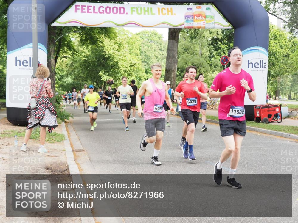 29.06.2025 - hella hamburg halbmarathon MichiJ http://msf.ph/oto/8271966 29.06.2025 10:55:58 Zwischen KM18-KM19 1406, 3025, 3262, 4663, 5176, 6028, 6083, 7802, 9845, 11582, 11611, 12653, 13285, 14270, 15858, 17439, 18910 meine-sportfotos.de