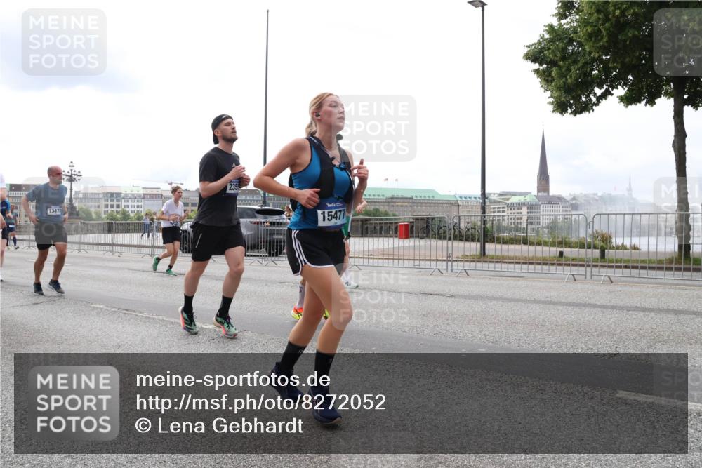 29.06.2025 - hella hamburg halbmarathon Lena Gebhardt http://msf.ph/oto/8272052 29.06.2025 10:34:53 Lombardsbrücke 13473, 235, 15477, 1025, 1284, 1497, 1849, 2023, 2355, 2412, 3130, 3409, 3420, 4540, 4564, 4884, 5027, 5453, 6034, 6171, 6310, 6329, 6335, 6379, 6397, 6571, 6803, 6843, 7020, 7267, 7299, 7386, 7644, 7733, 8369, 8705, 8793, 9122, 9164, 9248, 9379, 9448, 9514, 10335, 10358, 10464, 10606, 10674, 11122, 11245, 11646, 11872, 12019, 12164, 12236, 12382, 12764, 15477, 16238, 16311, 16390, 16682, 16919, 18158, 18941 meine-sportfotos.de