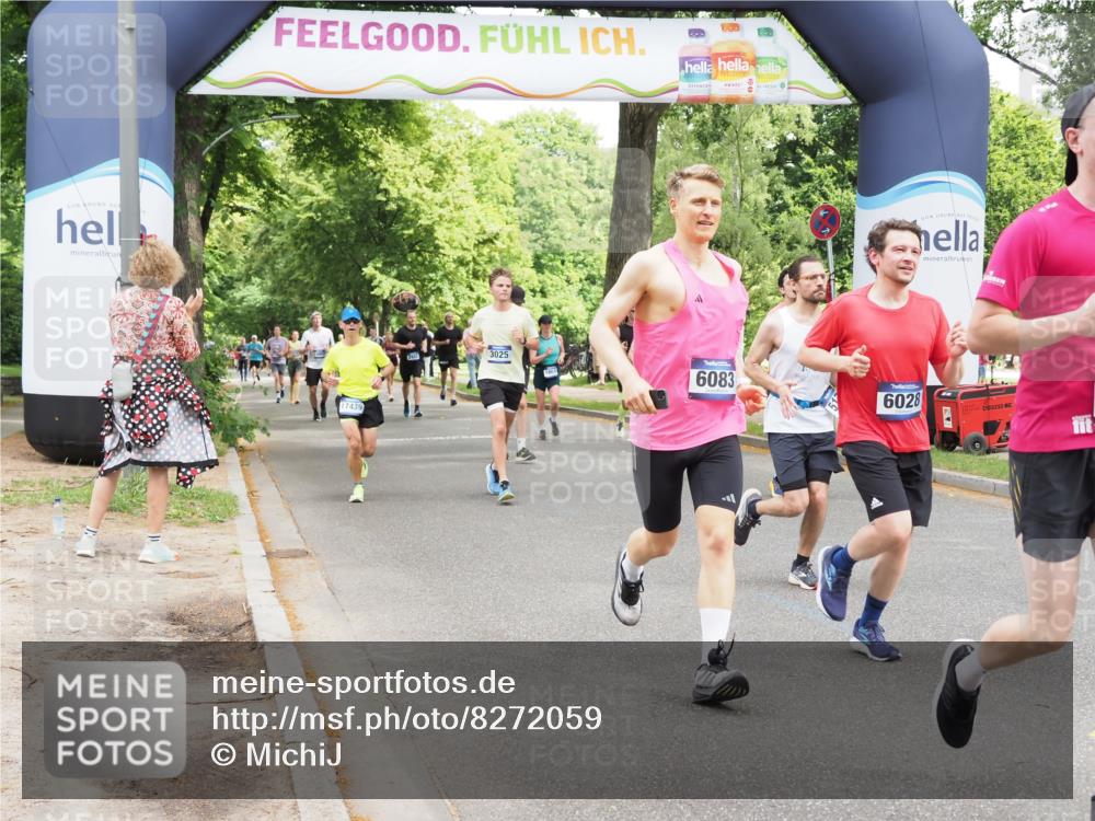 29.06.2025 - hella hamburg halbmarathon MichiJ http://msf.ph/oto/8272059 29.06.2025 10:55:58 Zwischen KM18-KM19 1406, 3025, 3262, 4663, 5176, 6028, 6083, 7802, 9845, 11582, 11611, 12653, 13285, 14270, 15858, 17439, 18910 meine-sportfotos.de