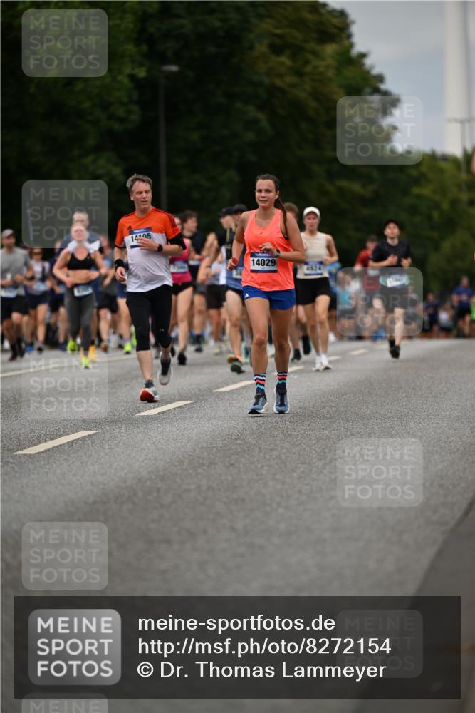 29.06.2025 - hella hamburg halbmarathon Dr. Thomas Lammeyer http://msf.ph/oto/8272154 29.06.2025 10:36:04 Kennedybrücke 1235, 1292, 2672, 3239, 3358, 3752, 4314, 4924, 5496, 5601, 5658, 5743, 6344, 7295, 7334, 7344, 7570, 7695, 7816, 7898, 8304, 8538, 8757, 9478, 9604, 9882, 10248, 10421, 10653, 11168 meine-sportfotos.de