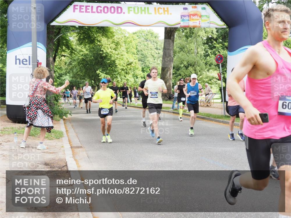 29.06.2025 - hella hamburg halbmarathon MichiJ http://msf.ph/oto/8272162 29.06.2025 10:55:59 Zwischen KM18-KM19 1406, 3025, 3262, 4663, 5176, 6028, 6083, 7802, 9674, 9845, 11582, 11611, 12653, 13285, 14270, 15858, 17439 meine-sportfotos.de