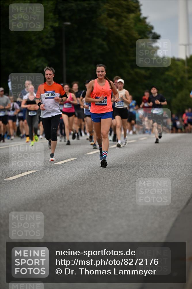 29.06.2025 - hella hamburg halbmarathon Dr. Thomas Lammeyer http://msf.ph/oto/8272176 29.06.2025 10:36:04 Kennedybrücke 1235, 1292, 2672, 3239, 3358, 3752, 4314, 4924, 5496, 5601, 5658, 5743, 6344, 7295, 7334, 7344, 7570, 7695, 7816, 7898, 8304, 8538, 8757, 9478, 9604, 9882, 10248, 10421, 10653, 11168 meine-sportfotos.de