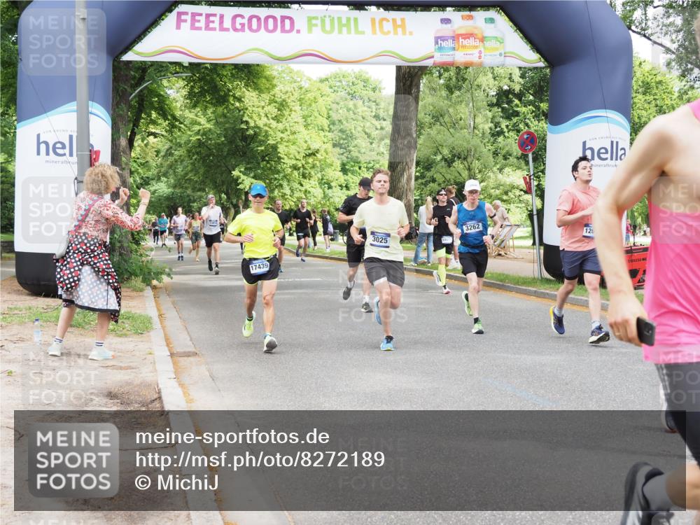 29.06.2025 - hella hamburg halbmarathon MichiJ http://msf.ph/oto/8272189 29.06.2025 10:55:59 Zwischen KM18-KM19 1406, 3025, 3262, 4663, 5176, 6028, 6083, 7802, 9674, 9845, 11582, 11611, 12653, 13285, 14270, 15858, 17439 meine-sportfotos.de