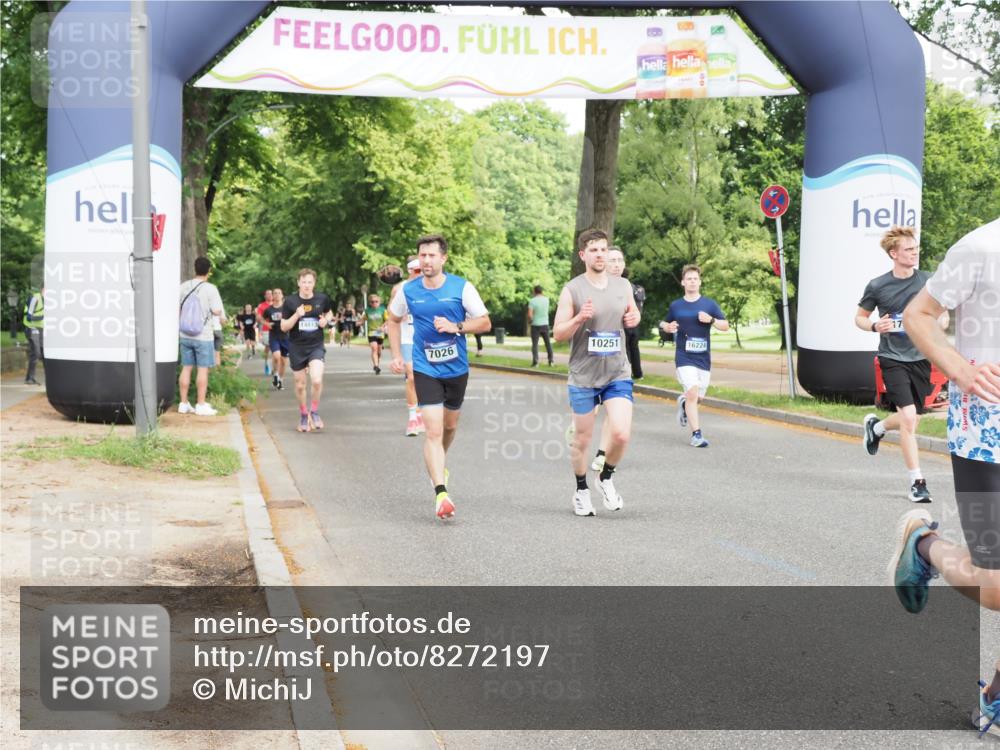 29.06.2025 - hella hamburg halbmarathon MichiJ http://msf.ph/oto/8272197 29.06.2025 10:31:21 Zwischen KM18-KM19 2653, 4235, 5011, 5506, 7026, 7765, 9364, 10251, 11177, 16333, 16648, 17403, 18659, 18680, 19009 meine-sportfotos.de