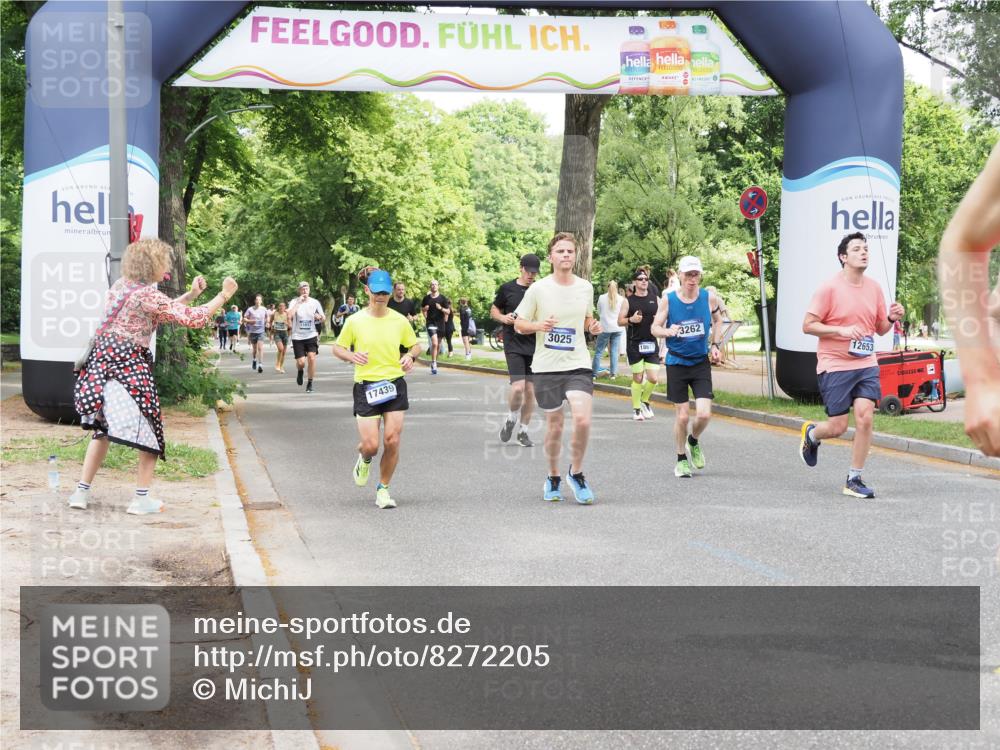 29.06.2025 - hella hamburg halbmarathon MichiJ http://msf.ph/oto/8272205 29.06.2025 10:55:59 Zwischen KM18-KM19 1406, 3025, 3262, 4663, 5176, 6028, 6083, 7802, 9674, 9845, 11582, 11611, 12653, 13285, 14270, 15858, 17439 meine-sportfotos.de