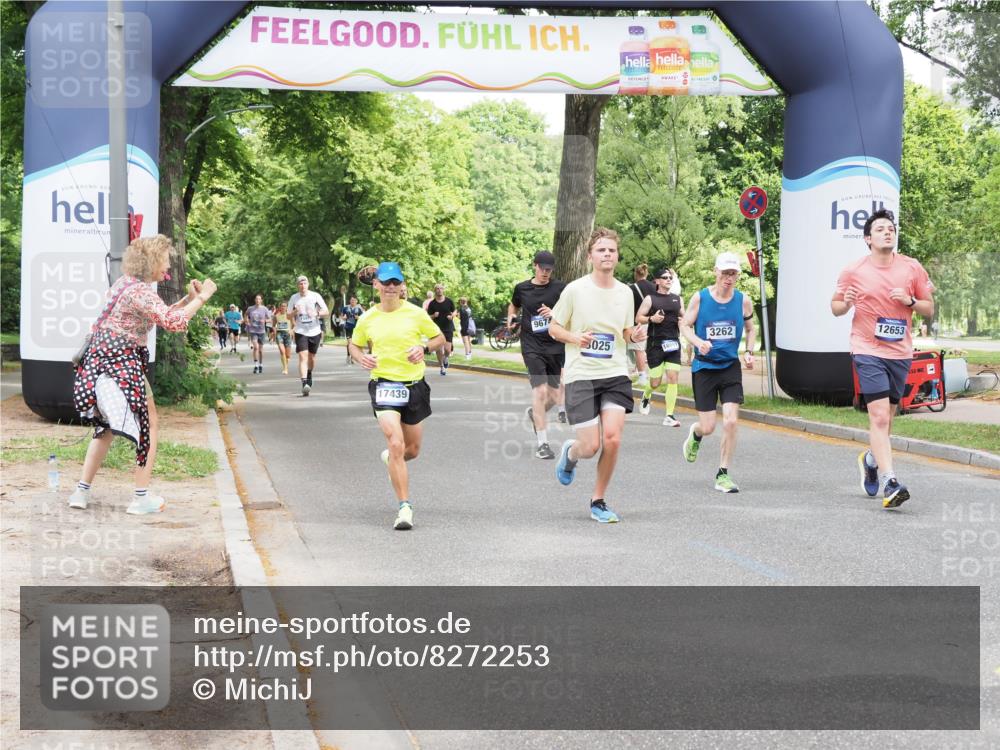 29.06.2025 - hella hamburg halbmarathon MichiJ http://msf.ph/oto/8272253 29.06.2025 10:55:59 Zwischen KM18-KM19 1406, 3025, 3262, 4663, 5176, 6028, 6083, 7802, 9674, 9845, 11582, 11611, 12653, 13285, 14270, 15858, 17439 meine-sportfotos.de