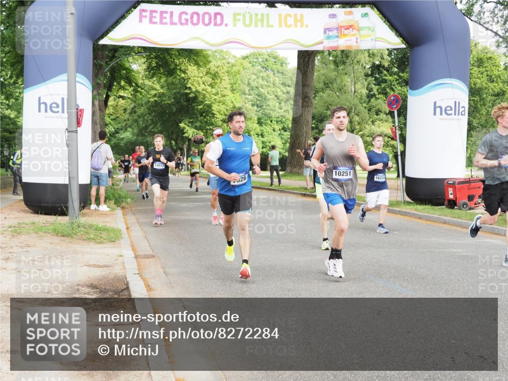 29.06.2025 - hella hamburg halbmarathon MichiJ http://msf.ph/oto/8272284 29.06.2025 10:31:22 Zwischen KM18-KM19 4235, 5011, 5506, 7026, 7765, 10251, 11177, 16224, 16333, 16648, 17403, 17516, 18680, 19009 meine-sportfotos.de