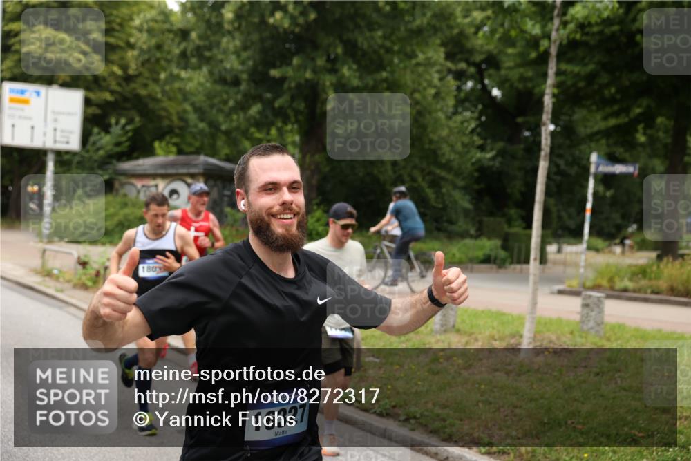 29.06.2025 - hella hamburg halbmarathon Yannick Fuchs http://msf.ph/oto/8272317 29.06.2025 10:49:10 20KM 1120, 1143, 2029, 2252, 2448, 2955, 3037, 3256, 3652, 4249, 4616, 4868, 4897, 4903, 5021, 6355, 6891, 6938, 7221, 8618, 8691, 10044, 10188, 11231, 11568, 12248, 12483, 12526, 12544, 12584, 13267, 13470, 14750, 14834, 14845, 14909, 15300, 15854, 15868, 15896, 16108, 16110, 16327, 16334, 16609, 17603, 17842, 18031, 18190, 19047 meine-sportfotos.de