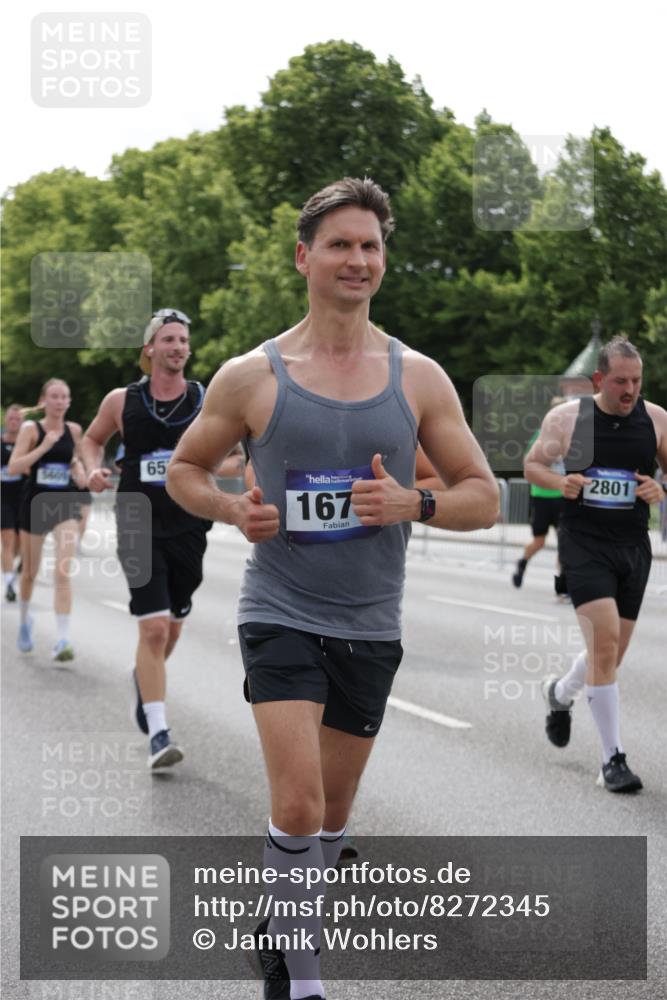 29.06.2025 - hella hamburg halbmarathon Jannik Wohlers http://msf.ph/oto/8272345 29.06.2025 10:33:57 Lombardsbrücke 1672, 2412, 2464, 2510, 2511, 2801, 3145, 4540, 4824, 4826, 5609, 6105, 6571, 6574, 7324, 7329, 8349, 8705, 8965, 9379, 10360, 10564, 11872, 12165, 12896, 13437, 13747, 13957, 14047, 14854, 14855, 14918, 15793, 15983, 16682, 16919, 17105, 17230, 17650, 17789, 18044, 18158, 18941 meine-sportfotos.de
