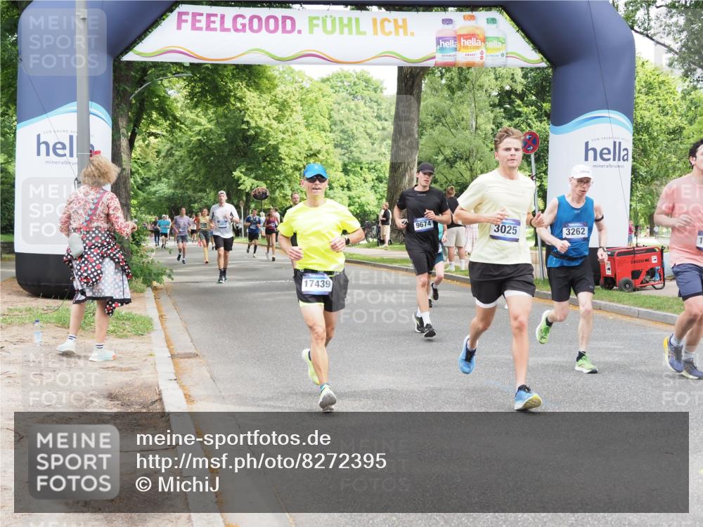 29.06.2025 - hella hamburg halbmarathon MichiJ http://msf.ph/oto/8272395 29.06.2025 10:56:00 Zwischen KM18-KM19 1406, 3025, 3262, 4663, 5176, 6028, 6083, 7802, 9674, 9845, 11611, 12653, 13285, 14270, 15858, 17439, 18617 meine-sportfotos.de