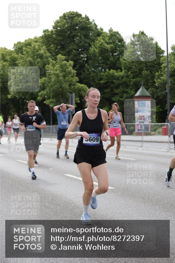 29.06.2025 - hella hamburg halbmarathon Jannik Wohlers http://msf.ph/oto/8272397 29.06.2025 10:33:59 Lombardsbrücke 1672, 2023, 2412, 2464, 2510, 2511, 2801, 3145, 4540, 4824, 4826, 5609, 6105, 6171, 6329, 6571, 6574, 7324, 7329, 7644, 8349, 8705, 8965, 9379, 10360, 10564, 11872, 12165, 13437, 13747, 13957, 14854, 14855, 14918, 15793, 15983, 16682, 16919, 17105, 17230, 17650, 18158, 18941 meine-sportfotos.de