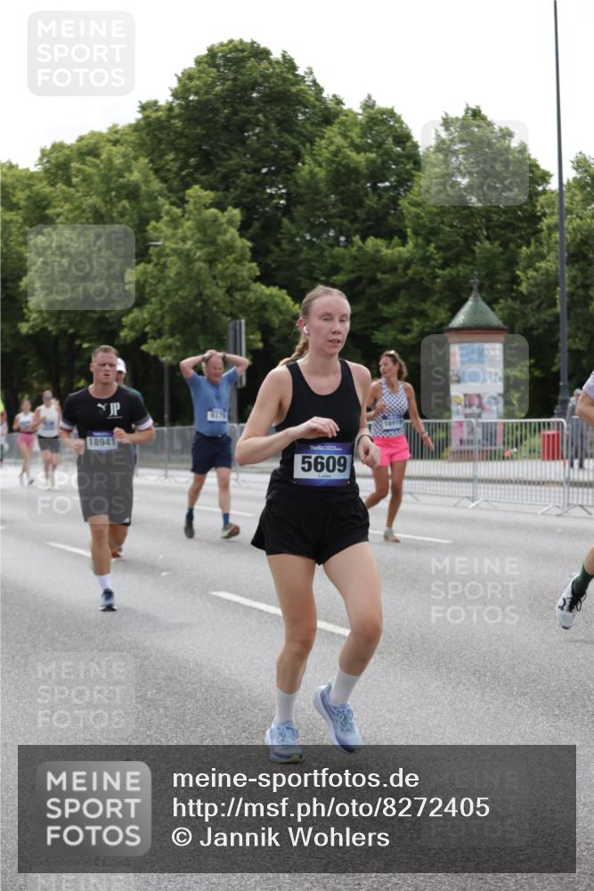 29.06.2025 - hella hamburg halbmarathon Jannik Wohlers http://msf.ph/oto/8272405 29.06.2025 10:33:59 Lombardsbrücke 1672, 2023, 2412, 2464, 2510, 2511, 2801, 3145, 4540, 4824, 4826, 5609, 6105, 6171, 6329, 6571, 6574, 7324, 7329, 7644, 8349, 8705, 8965, 9379, 10360, 10564, 11872, 12165, 13437, 13747, 13957, 14854, 14855, 14918, 15793, 15983, 16682, 16919, 17105, 17230, 17650, 18158, 18941 meine-sportfotos.de