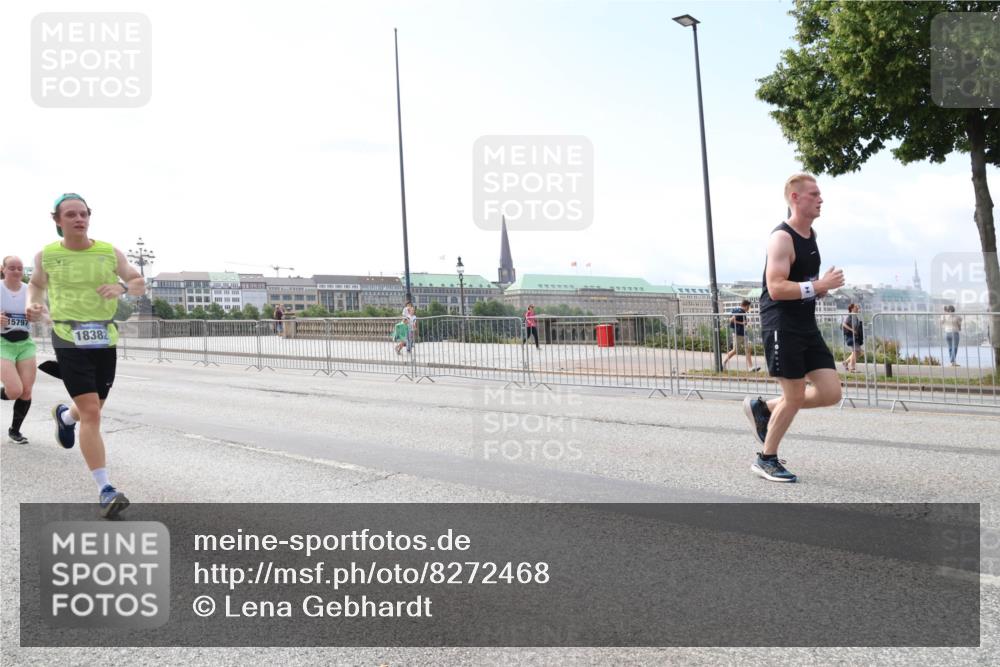 29.06.2025 - hella hamburg halbmarathon Lena Gebhardt http://msf.ph/oto/8272468 29.06.2025 10:11:25 Lombardsbrücke 1531, 1723, 1866, 2868, 3837, 4287, 5254, 5653, 7271, 7370, 8115, 8171, 8206, 8207, 8368, 8561, 8807, 8810, 9119, 10196, 10372, 10428, 11149, 11321, 11755, 12286, 12556, 12571, 12790, 12836, 13203, 13603, 13939, 14008, 14022, 14149, 15009, 15252, 15797, 15908, 15945, 16383, 17080, 17142, 17500, 17787, 17866, 18278, 18382, 19172, 19241 meine-sportfotos.de