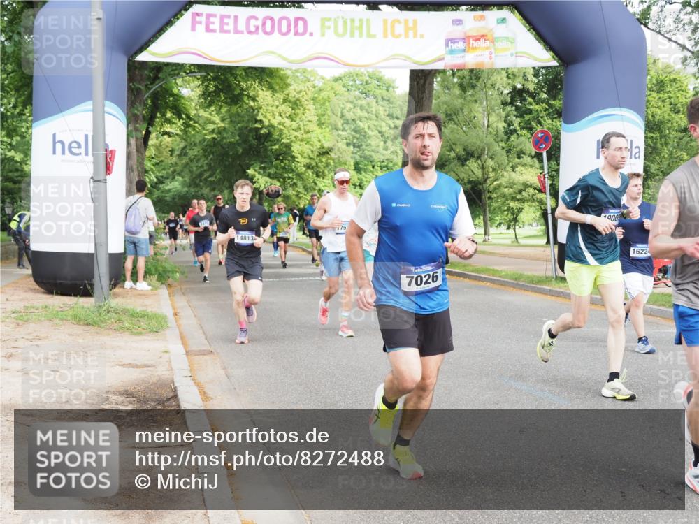 29.06.2025 - hella hamburg halbmarathon MichiJ http://msf.ph/oto/8272488 29.06.2025 10:31:23 Zwischen KM18-KM19 4235, 5011, 5506, 7026, 7865, 10251, 11177, 16224, 16333, 16648, 17403, 17516, 18680, 19009 meine-sportfotos.de