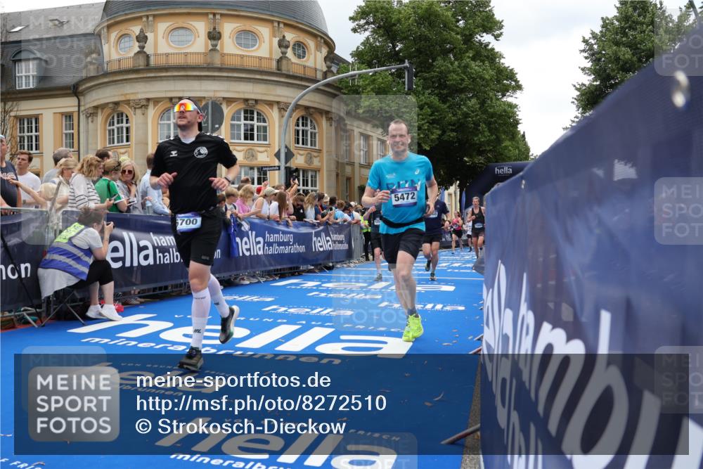 29.06.2025 - hella hamburg halbmarathon Strokosch-Dieckow http://msf.ph/oto/8272510 29.06.2025 10:47:06 Ziel 1460, 2623, 4093, 4377, 5472, 6373, 6700, 6716, 7480, 7908, 9794, 10122, 10208, 10211, 12579, 13007, 14415, 14783, 15684, 15825, 17718, 17915 meine-sportfotos.de