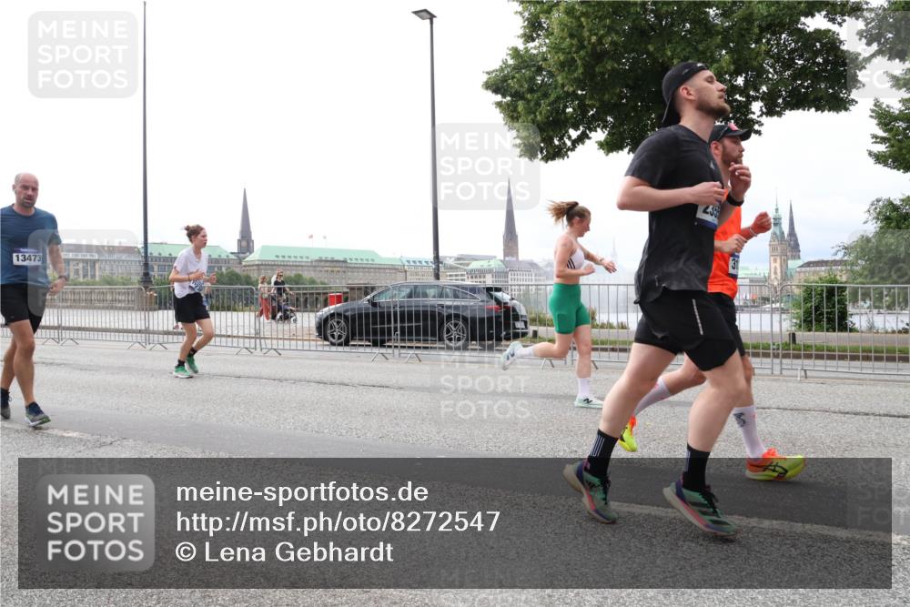 29.06.2025 - hella hamburg halbmarathon Lena Gebhardt http://msf.ph/oto/8272547 29.06.2025 10:34:54 Lombardsbrücke 13473, 235, 1025, 1284, 1497, 1849, 2023, 2355, 2376, 3130, 3409, 3420, 4540, 4564, 4884, 5027, 5453, 6034, 6171, 6310, 6329, 6335, 6379, 6397, 6571, 6803, 6843, 7020, 7267, 7299, 7386, 7644, 7733, 7927, 8369, 8705, 8793, 9122, 9164, 9248, 9379, 9448, 9514, 10335, 10358, 10464, 10606, 10674, 11122, 11233, 11245, 11646, 12019, 12164, 12236, 12382, 12764, 15477, 16238, 16311, 16390, 16682, 18158, 18941 meine-sportfotos.de