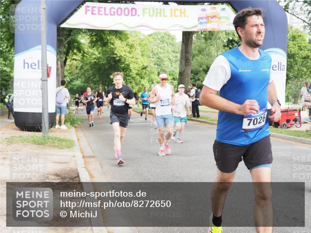 29.06.2025 - hella hamburg halbmarathon MichiJ http://msf.ph/oto/8272650 29.06.2025 10:31:23 Zwischen KM18-KM19 4235, 5011, 5506, 7026, 7865, 10251, 11177, 16224, 16333, 16648, 17403, 17516, 18680, 19009 meine-sportfotos.de