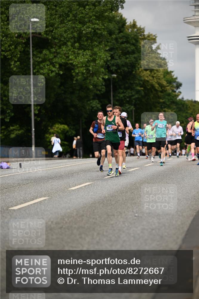 29.06.2025 - hella hamburg halbmarathon Dr. Thomas Lammeyer http://msf.ph/oto/8272667 29.06.2025 10:15:15 Kennedybrücke 1166, 1531, 1866, 1992, 4227, 5379, 5440, 5990, 5991, 8807, 8810, 9169, 9191, 10372, 11321 meine-sportfotos.de