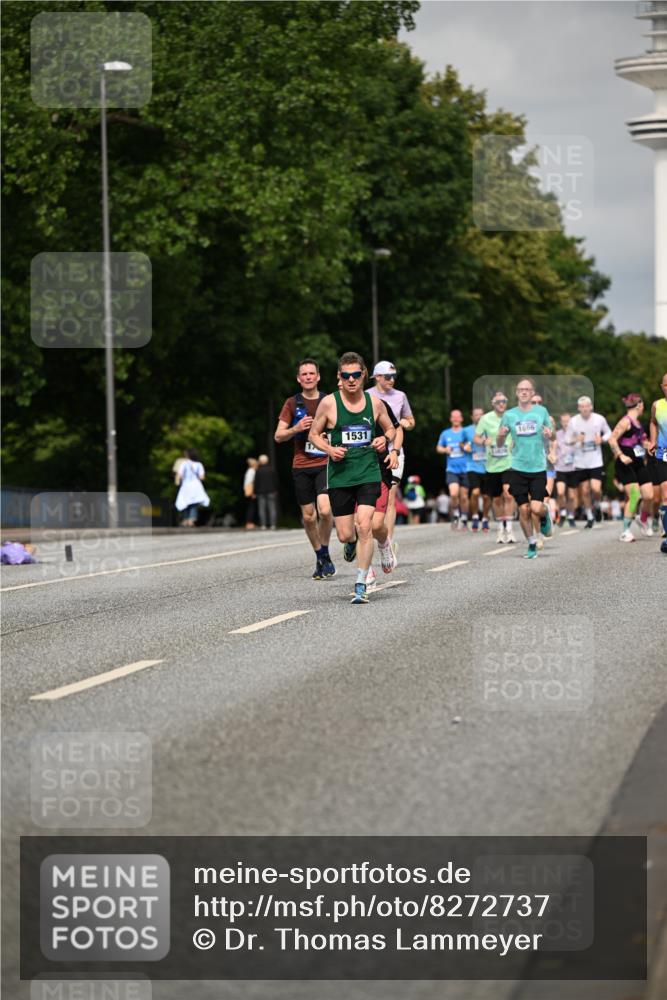 29.06.2025 - hella hamburg halbmarathon Dr. Thomas Lammeyer http://msf.ph/oto/8272737 29.06.2025 10:15:15 Kennedybrücke 1166, 1531, 1866, 1992, 4227, 5379, 5440, 5990, 5991, 8807, 8810, 9169, 9191, 10372, 11321 meine-sportfotos.de