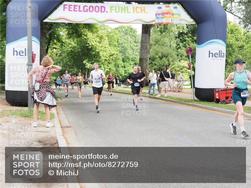 29.06.2025 - hella hamburg halbmarathon MichiJ http://msf.ph/oto/8272759 29.06.2025 10:56:02 Zwischen KM18-KM19 1406, 2942, 3025, 3262, 5176, 6028, 6083, 9674, 12653, 15012, 15858, 17439, 18616, 18617 meine-sportfotos.de